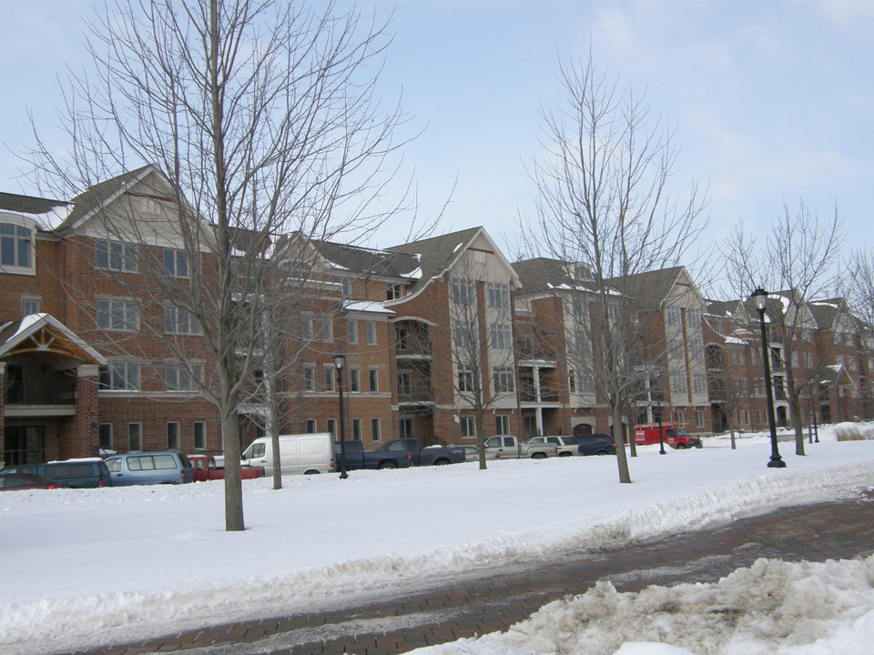 Lincolnshire_Photo_03 Lincolnshire Place_Boulevard View